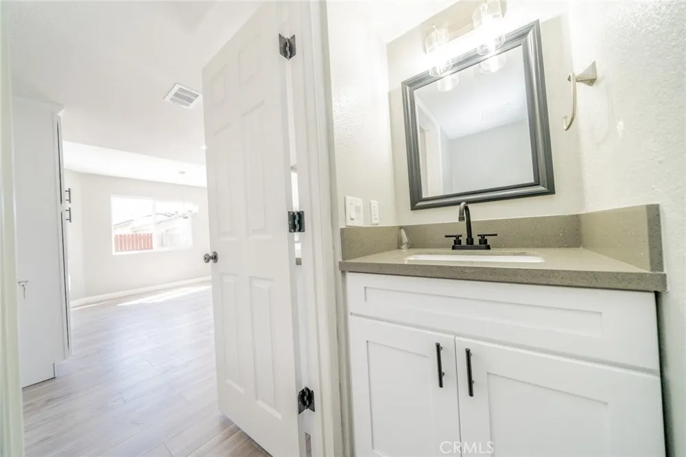 827 S Tamarisk Avenue Rialto, CA 92376