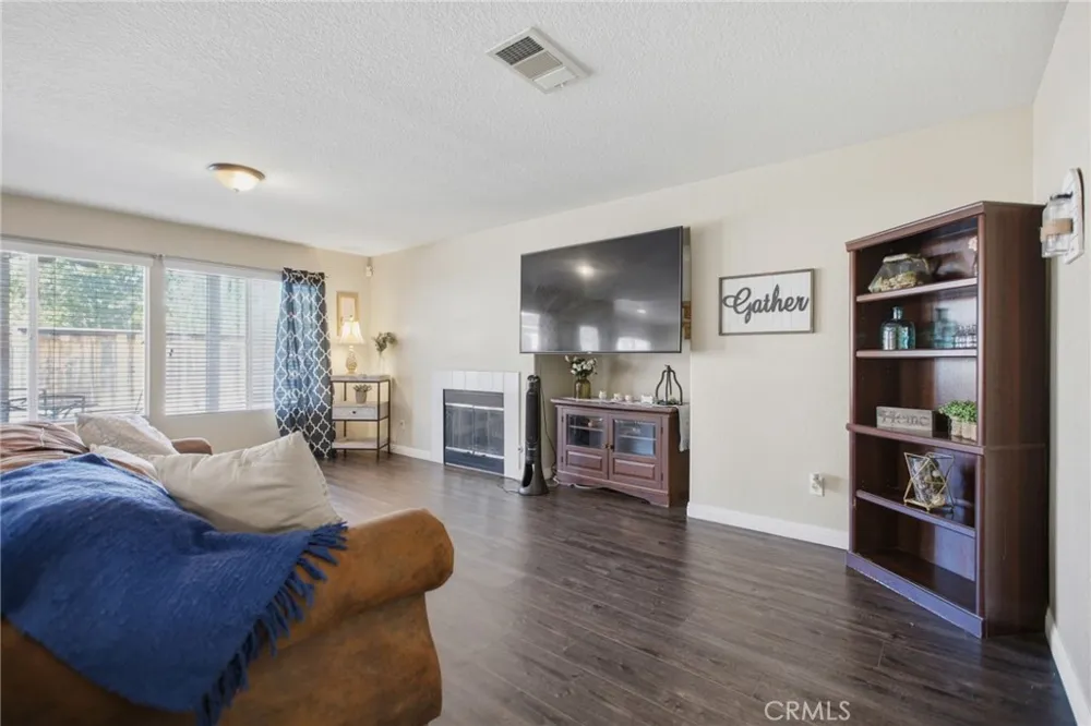 15683 Vista Del Mar Moreno Valley, CA 92555