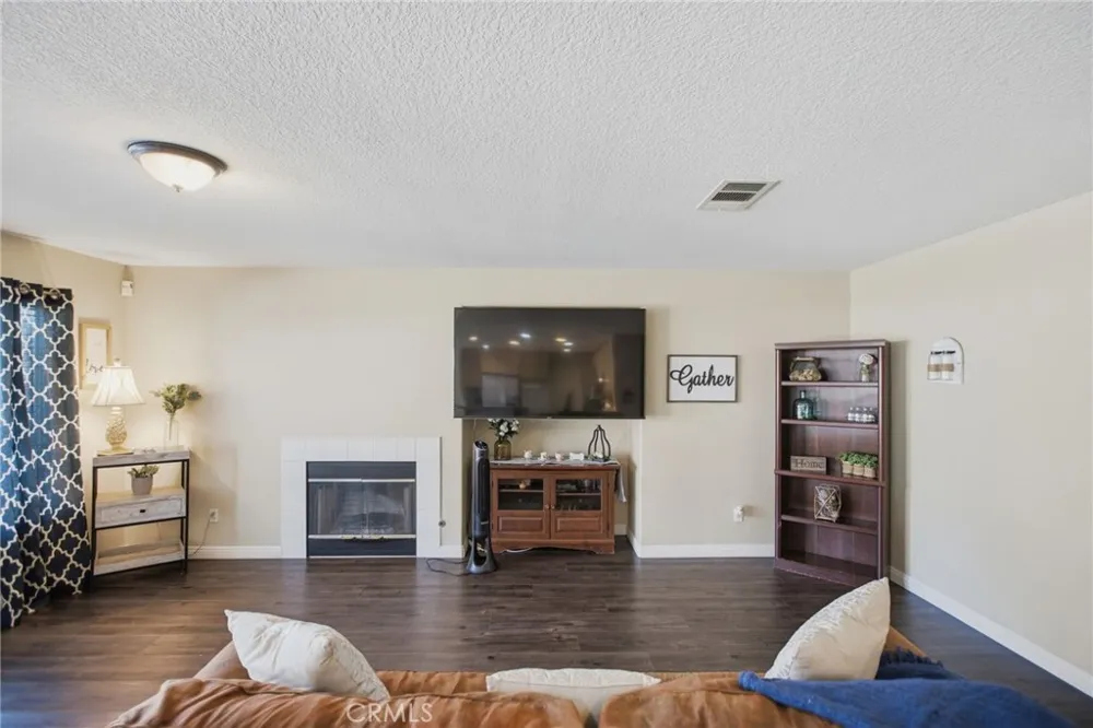 15683 Vista Del Mar Moreno Valley, CA 92555
