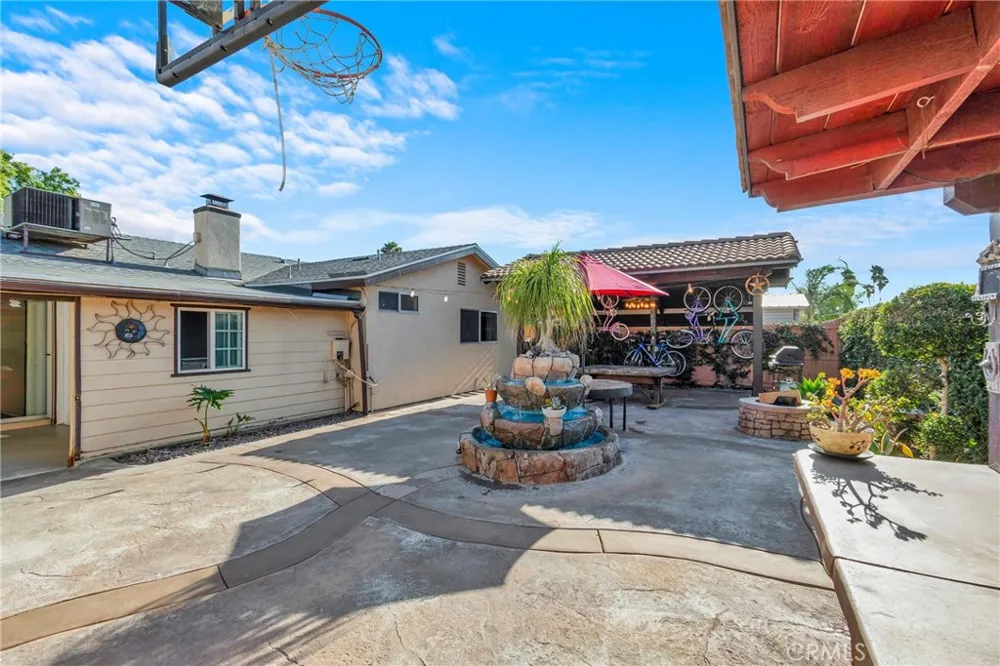 1780 Walden Hemet, CA 92545