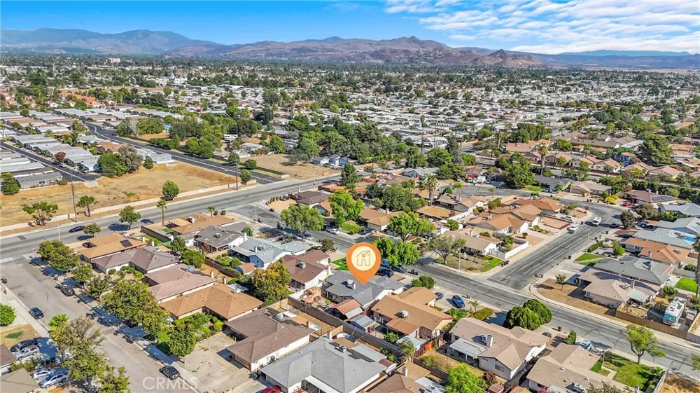 1780 Walden Hemet, CA 92545