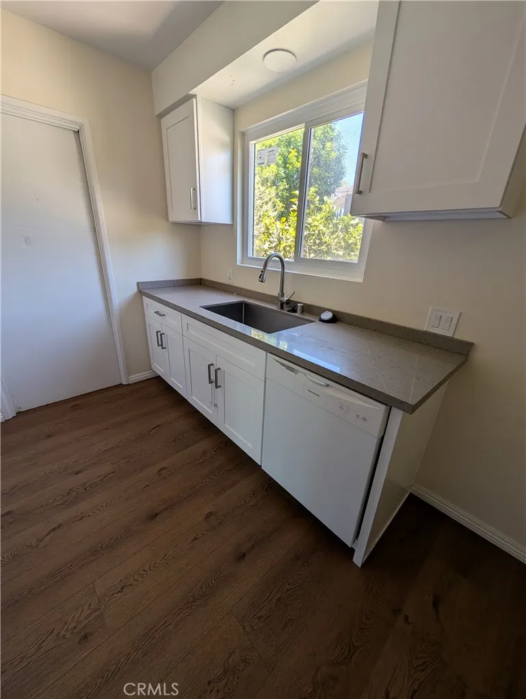 1400 Lynoak Dr Claremont, CA 91711