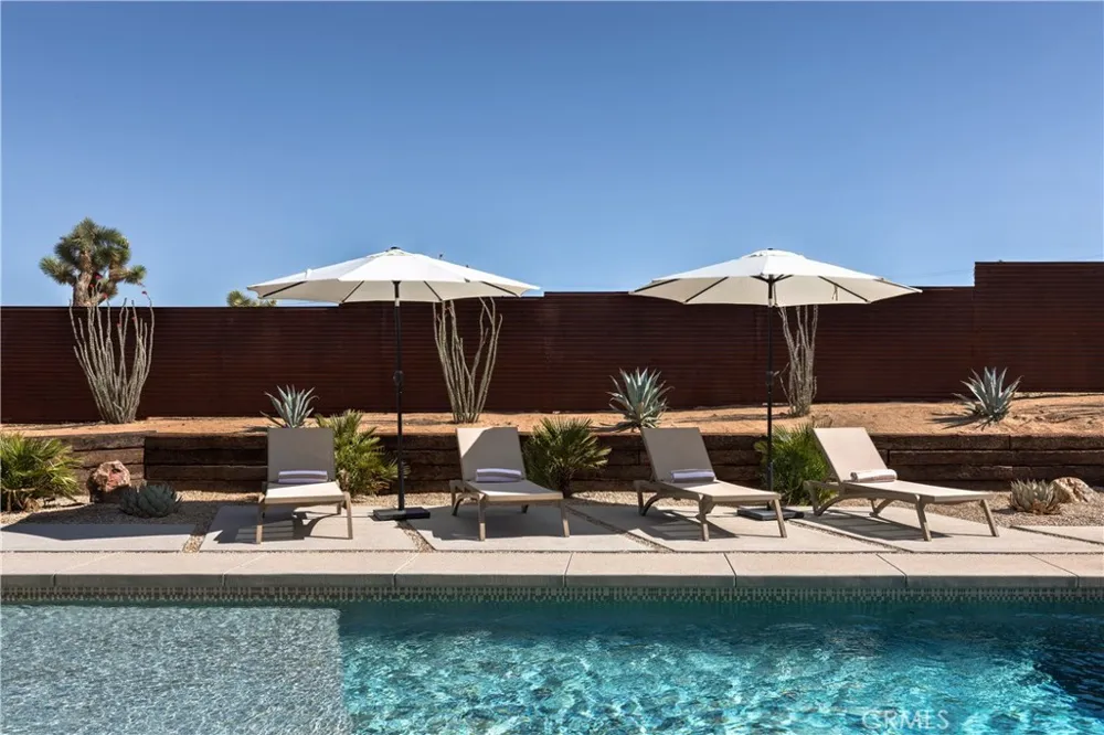 5310 Wind Song Ave Yucca Valley, CA 92284
