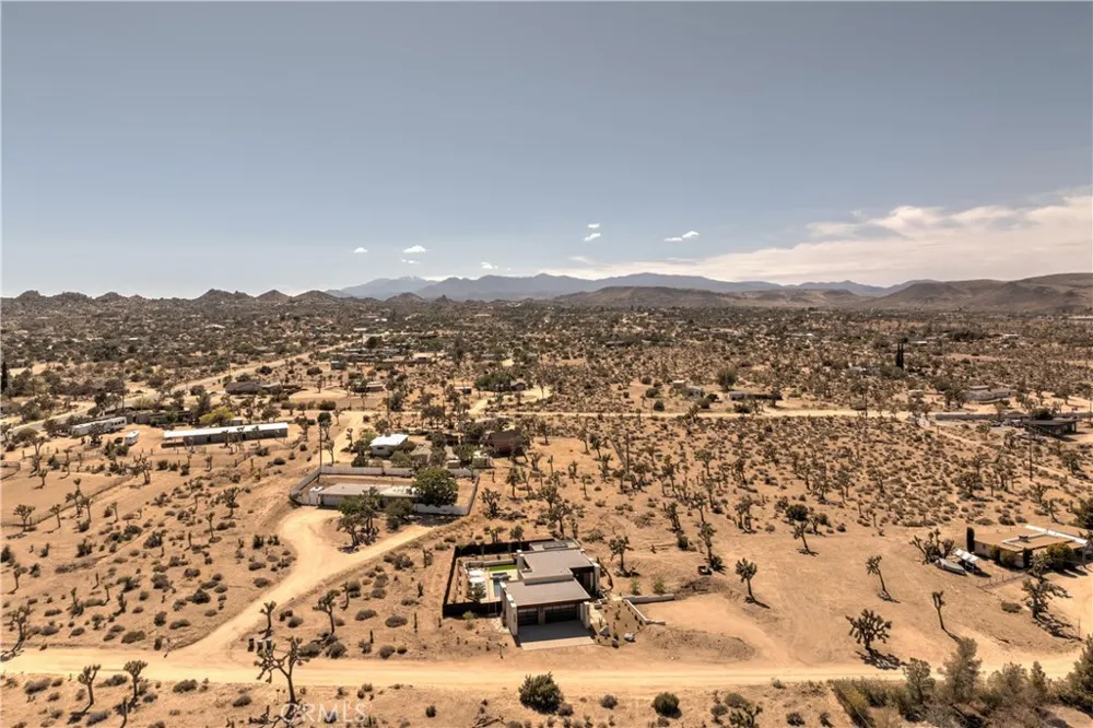 5310 Wind Song Ave Yucca Valley, CA 92284