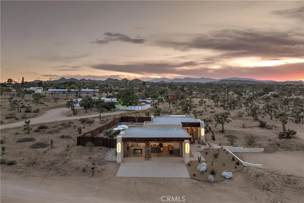 5310 Wind Song Ave Yucca Valley, CA 92284