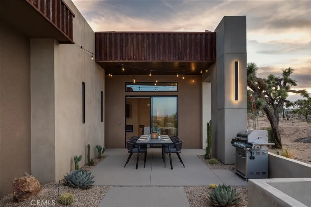 5310 Wind Song Ave Yucca Valley, CA 92284
