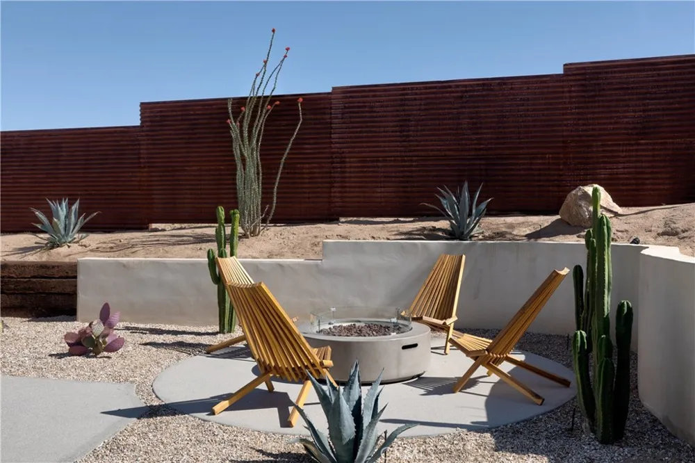5310 Wind Song Ave Yucca Valley, CA 92284
