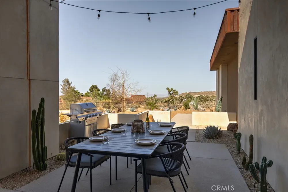5310 Wind Song Ave Yucca Valley, CA 92284