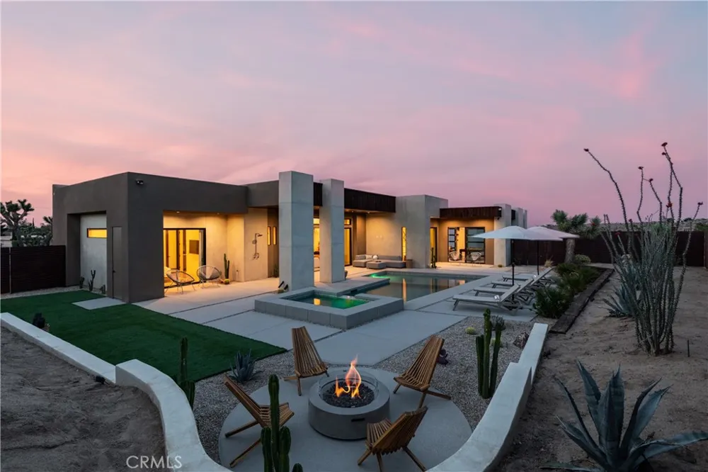 5310 Wind Song Ave Yucca Valley, CA 92284