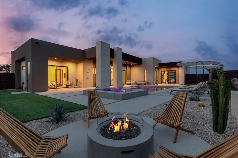 5310 Wind Song Ave Yucca Valley, CA 92284