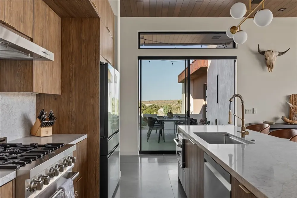 5310 Wind Song Ave Yucca Valley, CA 92284