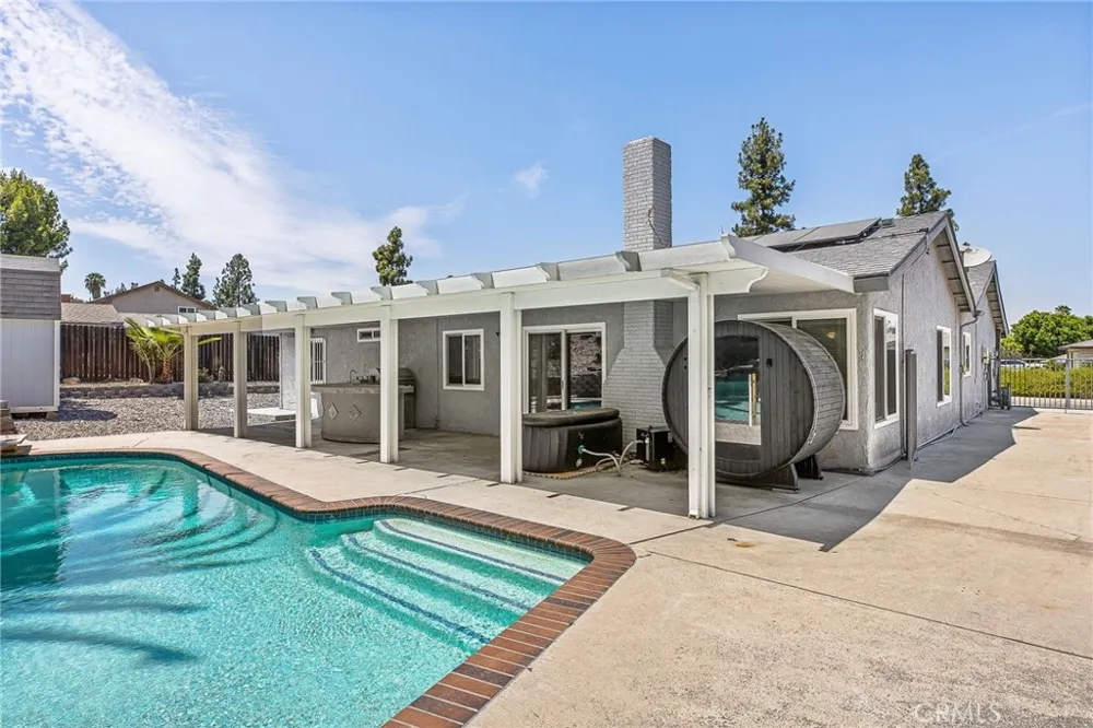 2132 Trafalgar Riverside, CA 92506