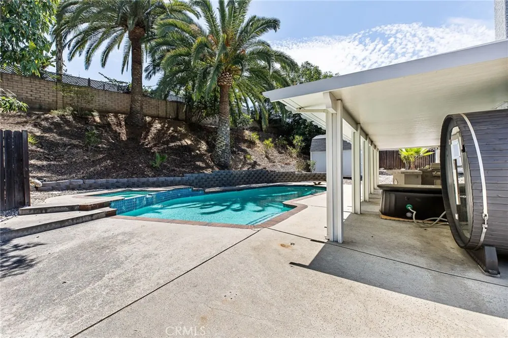 2132 Trafalgar Riverside, CA 92506