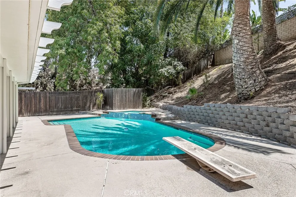 2132 Trafalgar Riverside, CA 92506