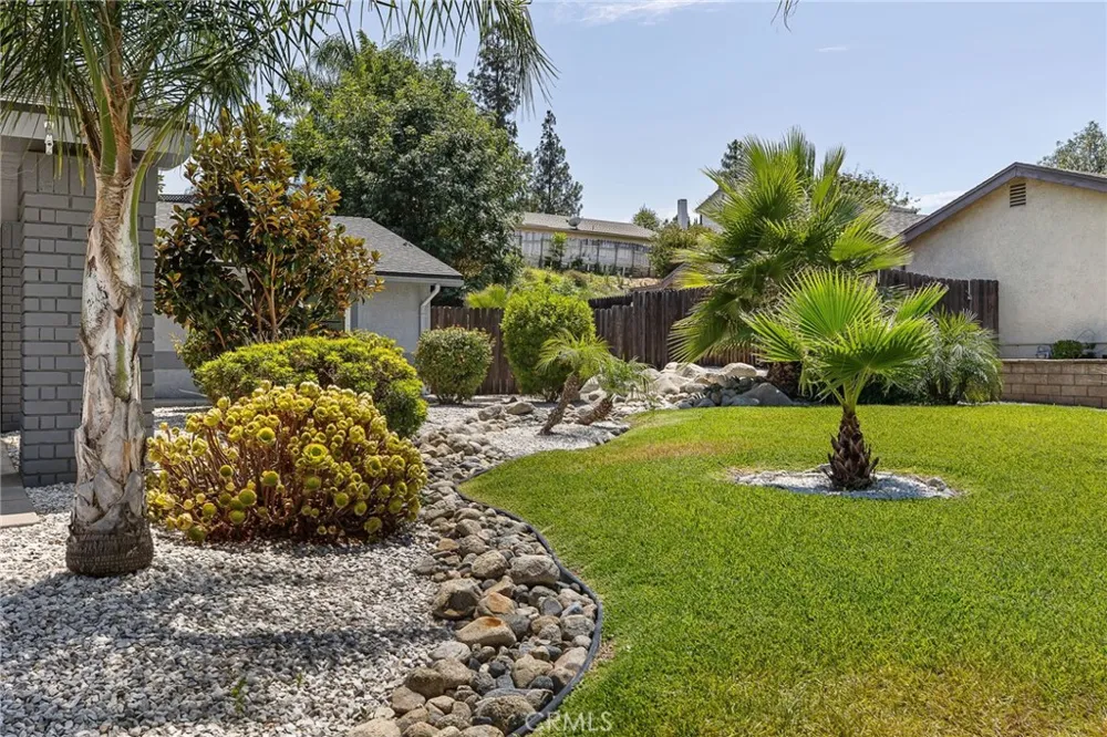 2132 Trafalgar Riverside, CA 92506