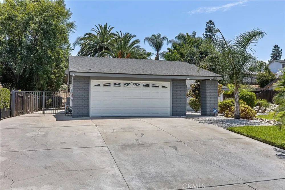 2132 Trafalgar Riverside, CA 92506