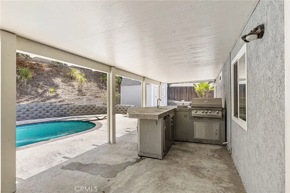 2132 Trafalgar Riverside, CA 92506