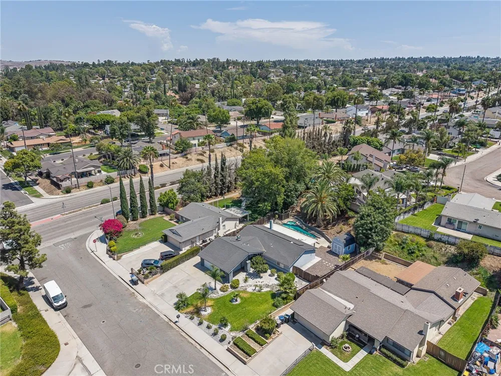 2132 Trafalgar Riverside, CA 92506