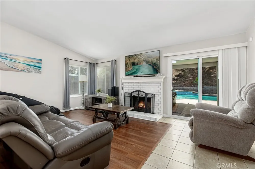 2132 Trafalgar Riverside, CA 92506