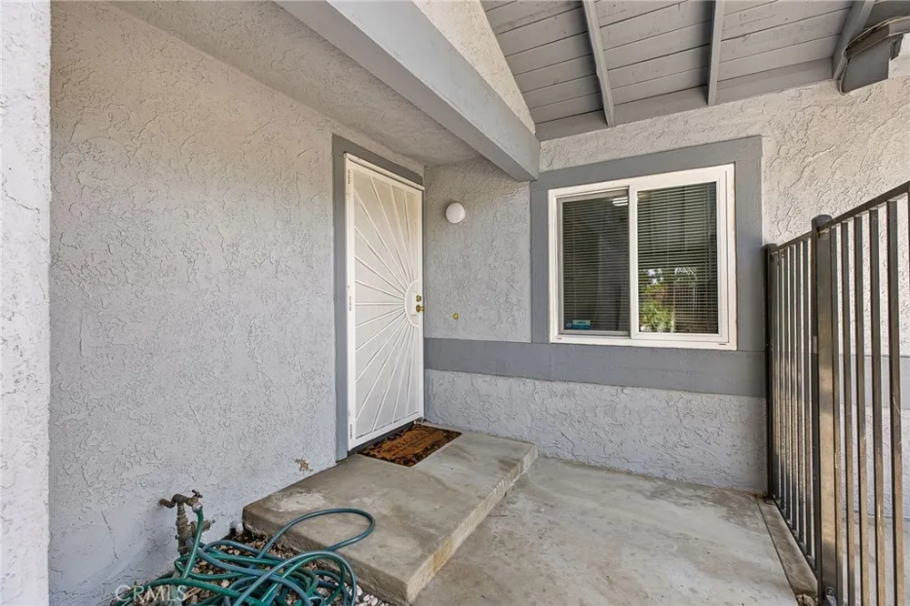 2132 Trafalgar Riverside, CA 92506