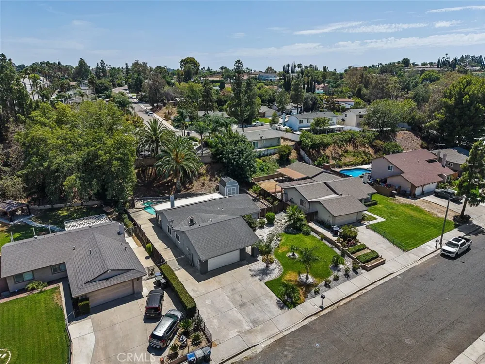 2132 Trafalgar Riverside, CA 92506