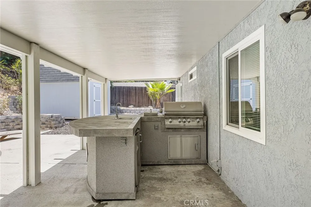 2132 Trafalgar Riverside, CA 92506
