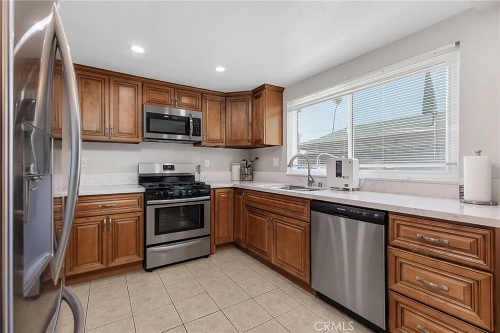 2132 Trafalgar Riverside, CA 92506