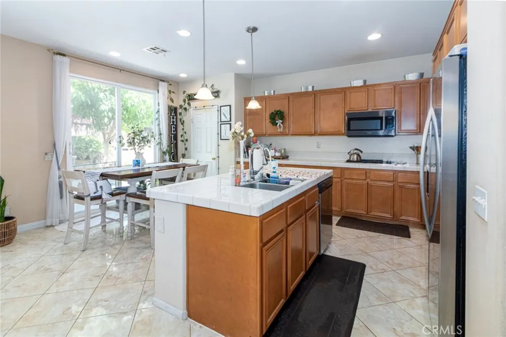 25960 Corte Antigua Moreno Valley, CA 92551