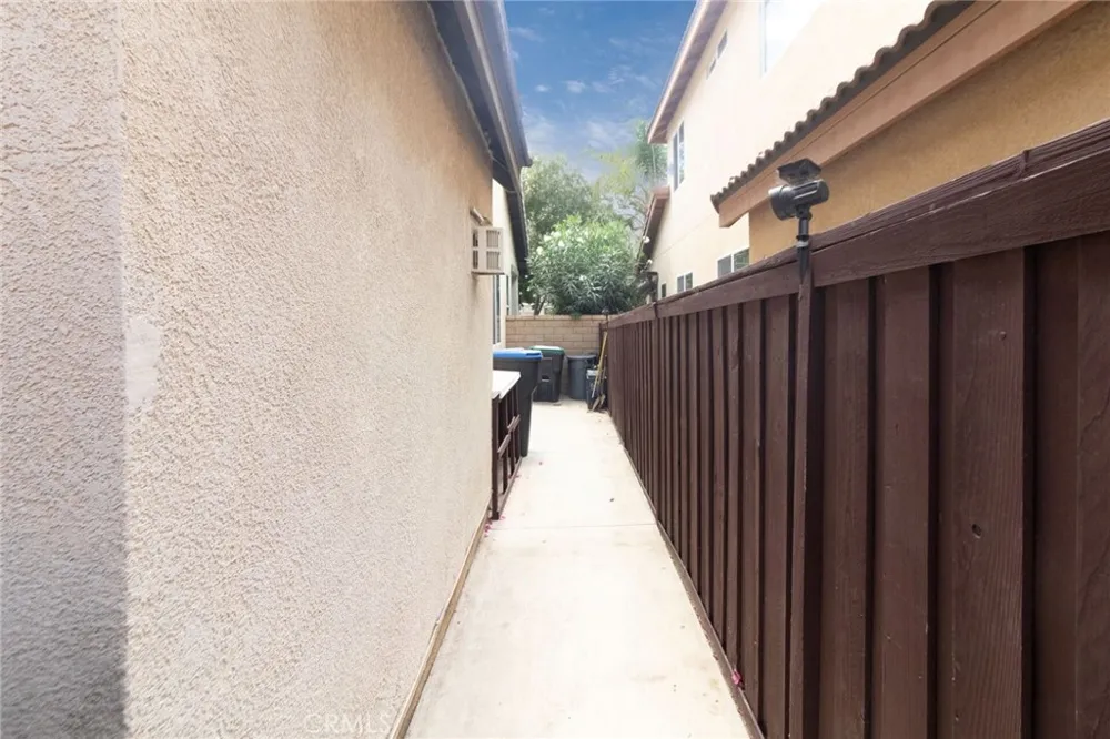 25960 Corte Antigua Moreno Valley, CA 92551