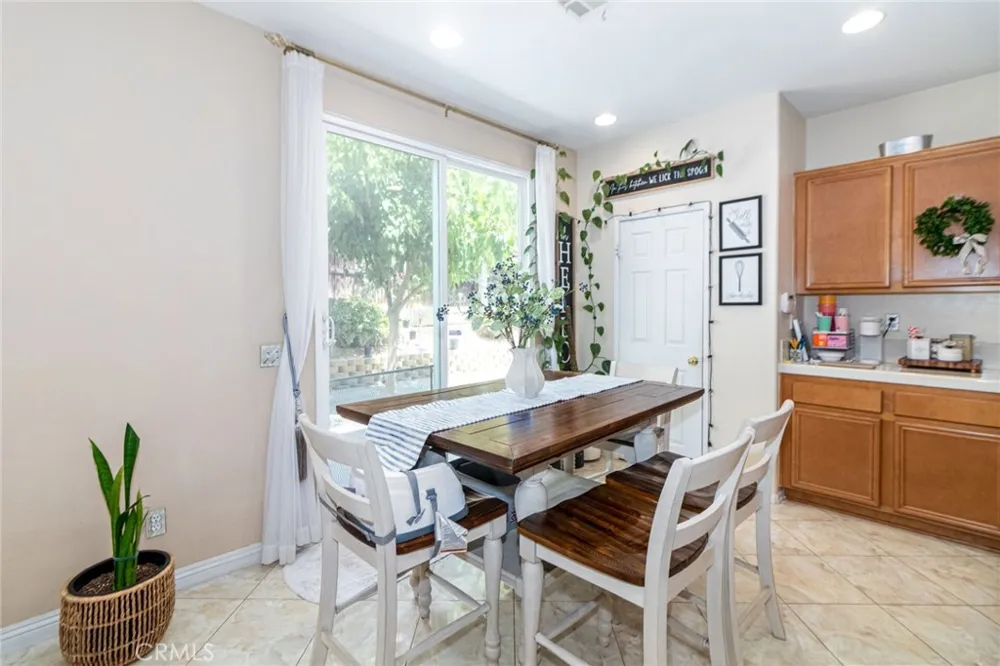 25960 Corte Antigua Moreno Valley, CA 92551