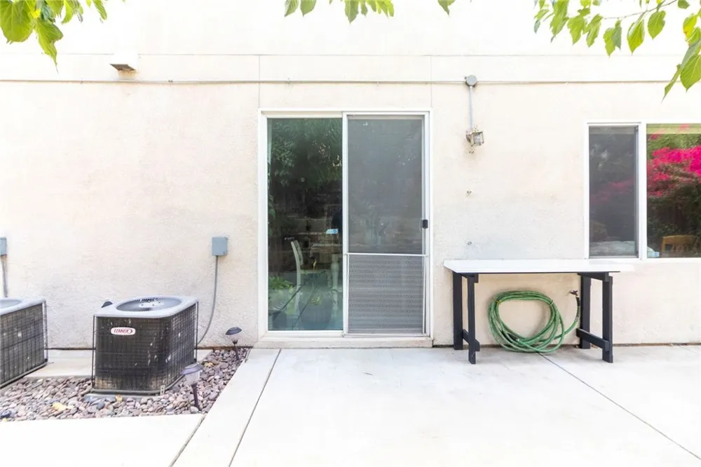 25960 Corte Antigua Moreno Valley, CA 92551