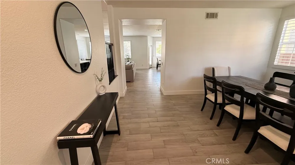17289 Woodentree Lane Riverside, CA 92503
