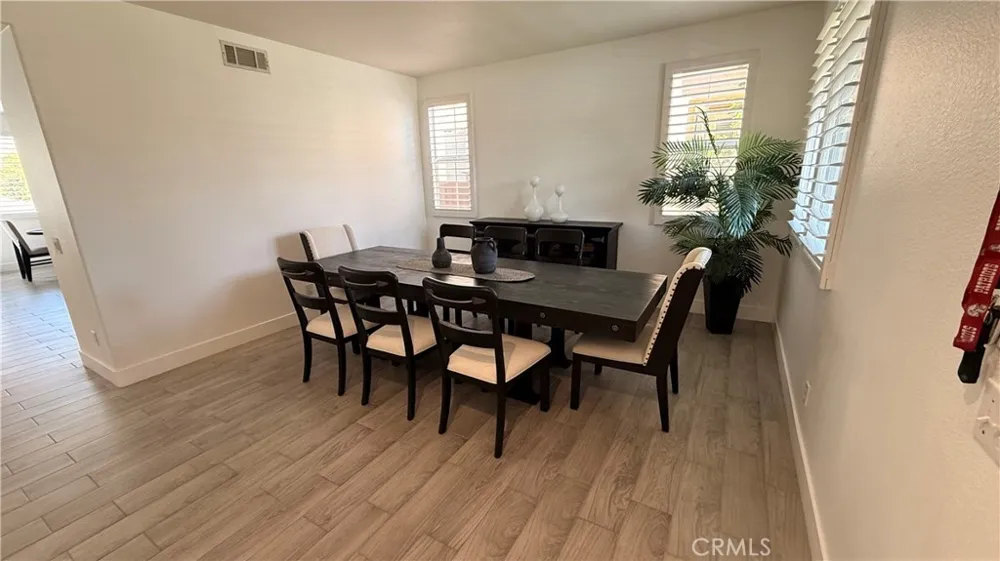 17289 Woodentree Lane Riverside, CA 92503