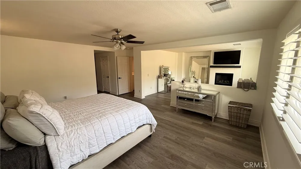 17289 Woodentree Lane Riverside, CA 92503