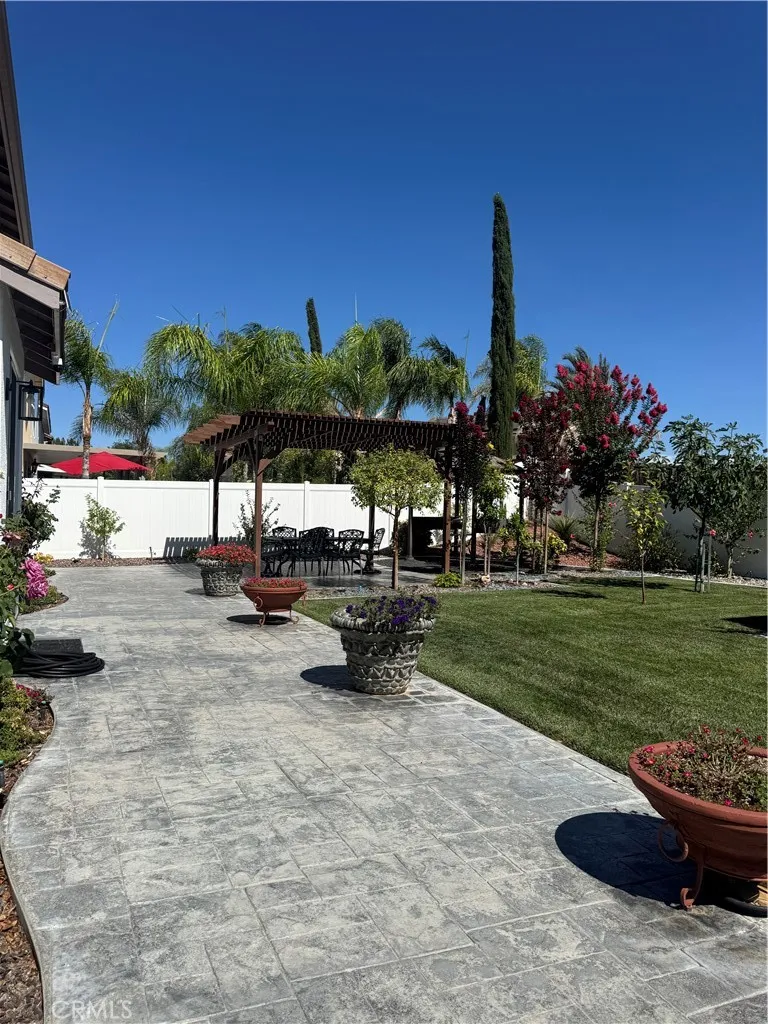 31885 Odyssey Winchester, CA 92596