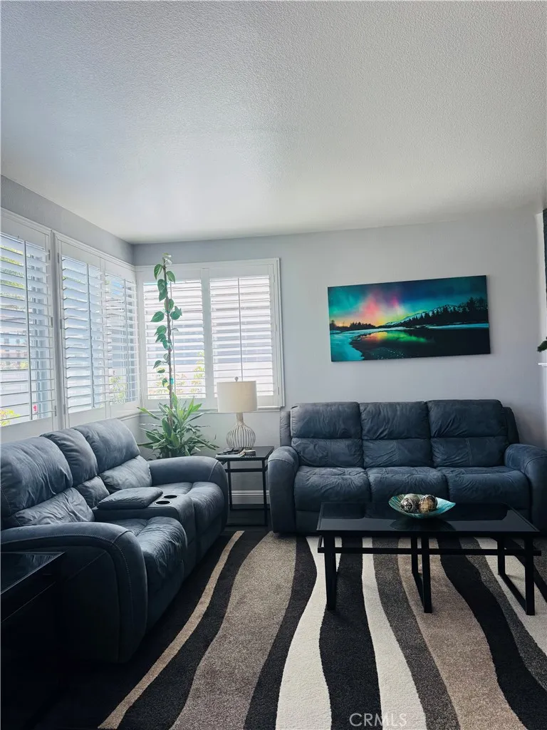 31885 Odyssey Winchester, CA 92596