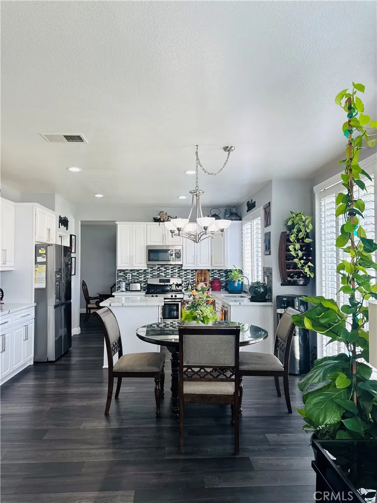 31885 Odyssey Winchester, CA 92596