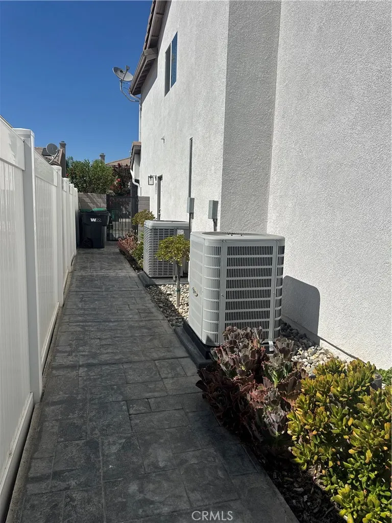 31885 Odyssey Winchester, CA 92596