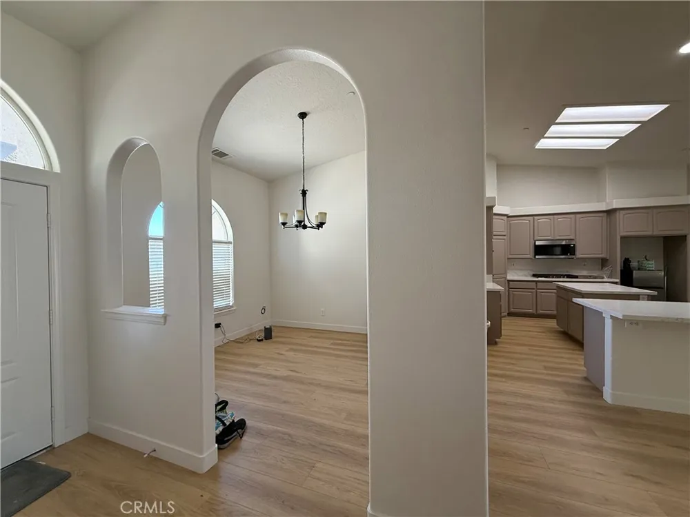 6439 Lime Phelan, CA 92371