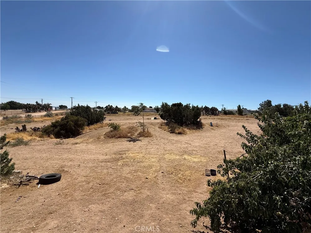 6439 Lime Phelan, CA 92371