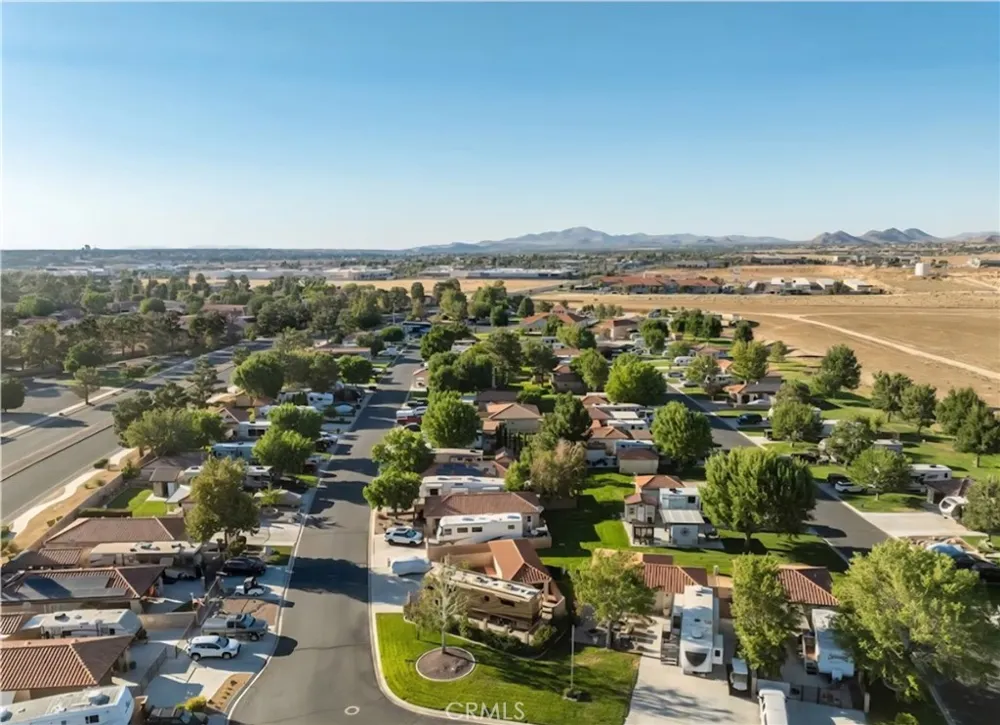11570 Wedgewood Apple Valley, CA 92308