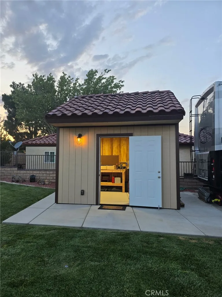 11570 Wedgewood Apple Valley, CA 92308