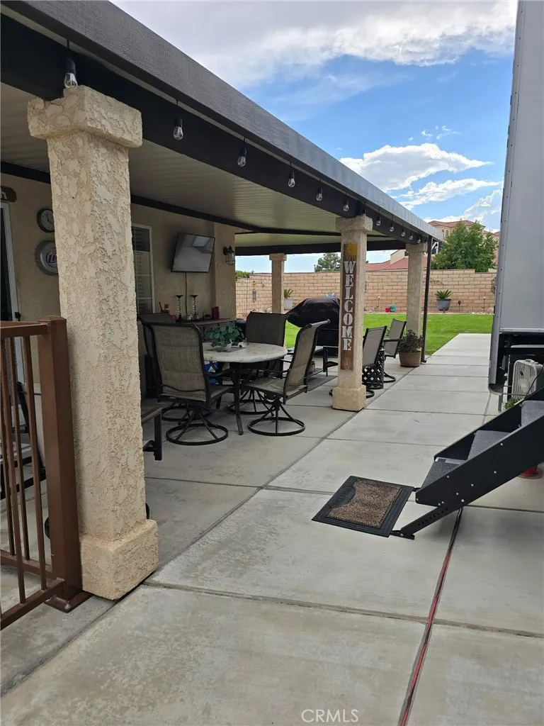 11570 Wedgewood Apple Valley, CA 92308