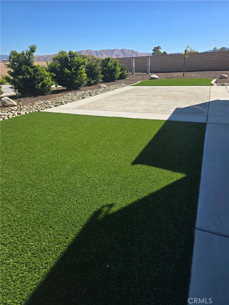 19365 Tournament Apple Valley, CA 92308