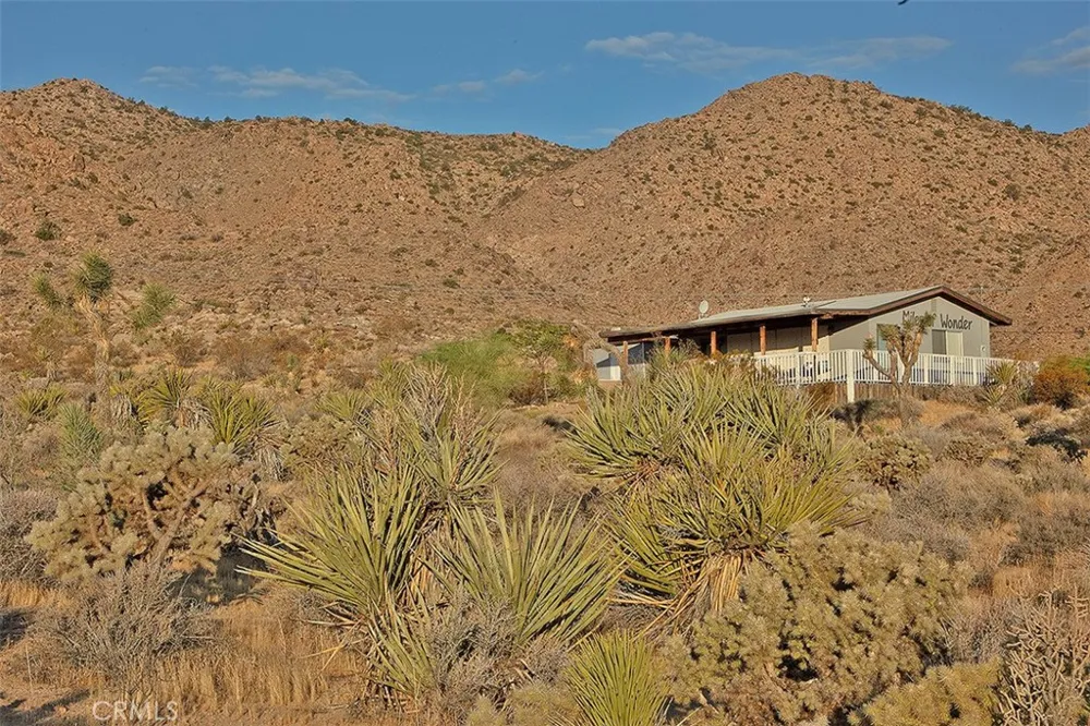 8421 Sunset Road Joshua Tree, CA 92252