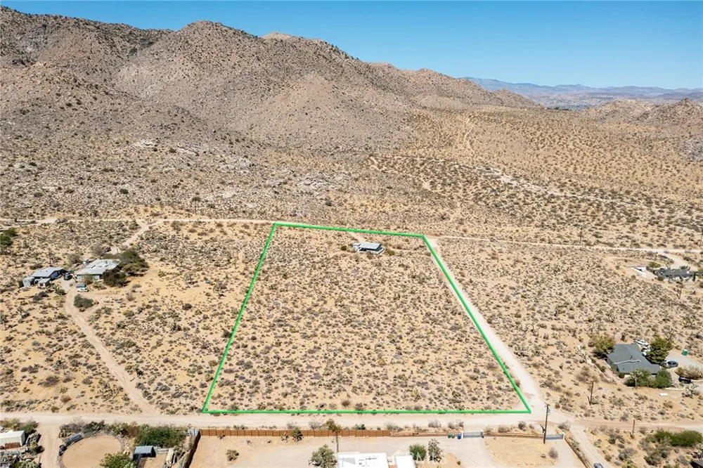 8421 Sunset Road Joshua Tree, CA 92252
