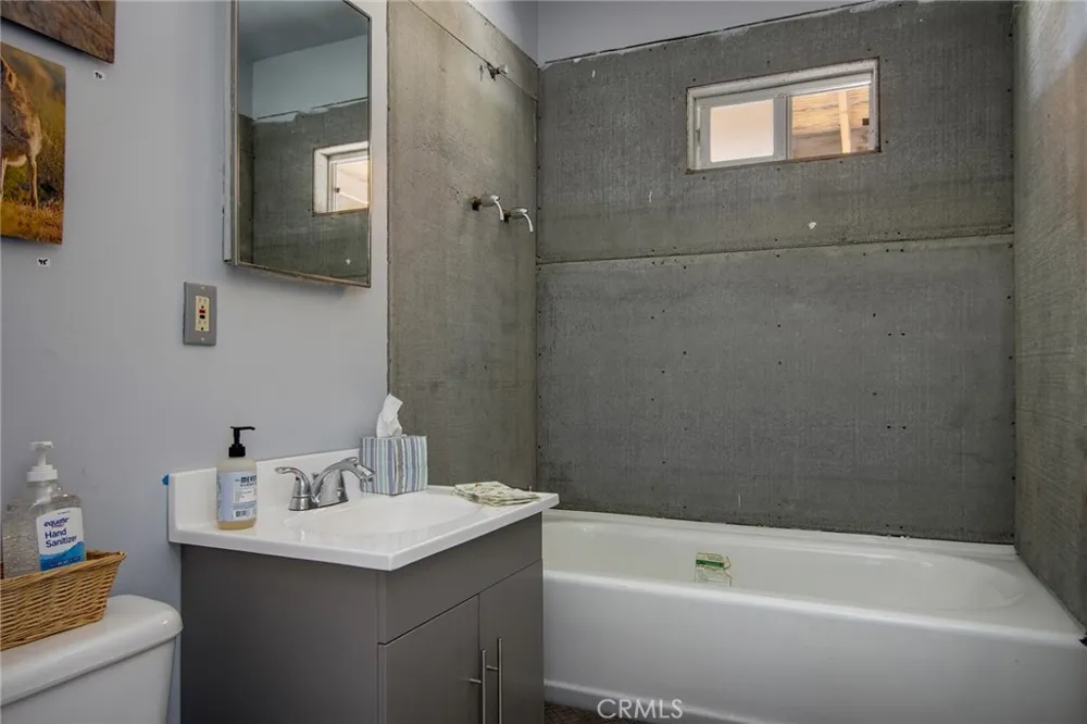 8421 Sunset Road Joshua Tree, CA 92252