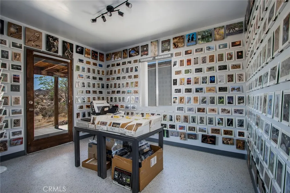 8421 Sunset Road Joshua Tree, CA 92252