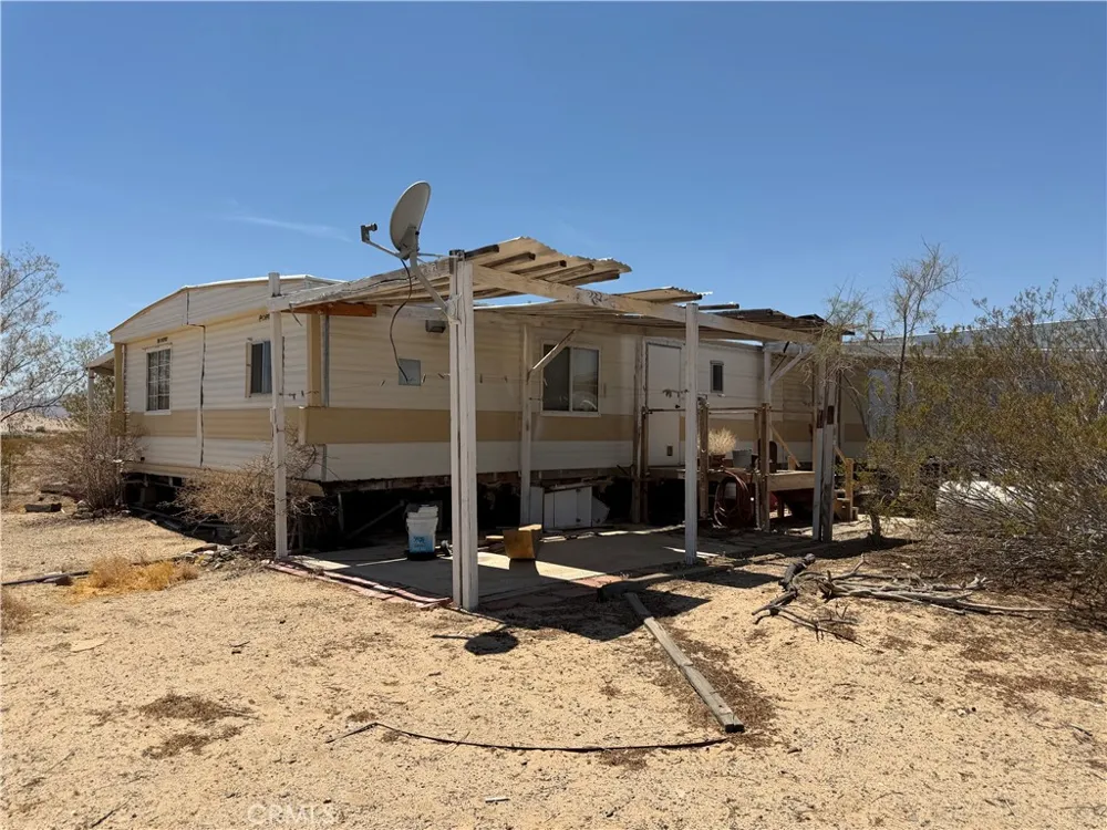 2811 Pebble Road 29 Palms, CA 92277