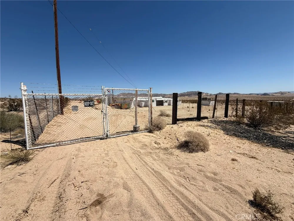 125 Peffer 29 Palms, CA 92277